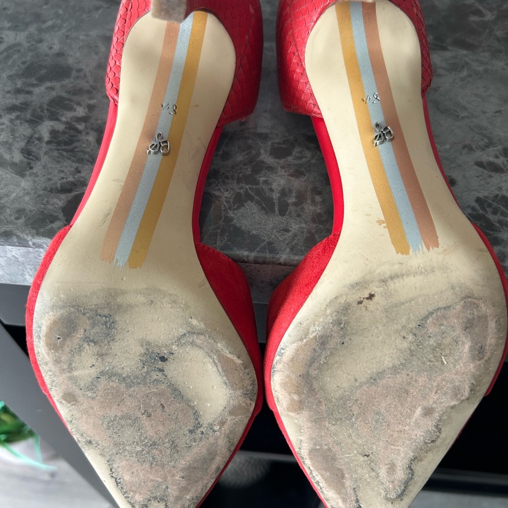 Shoes - Picture 4 of 4